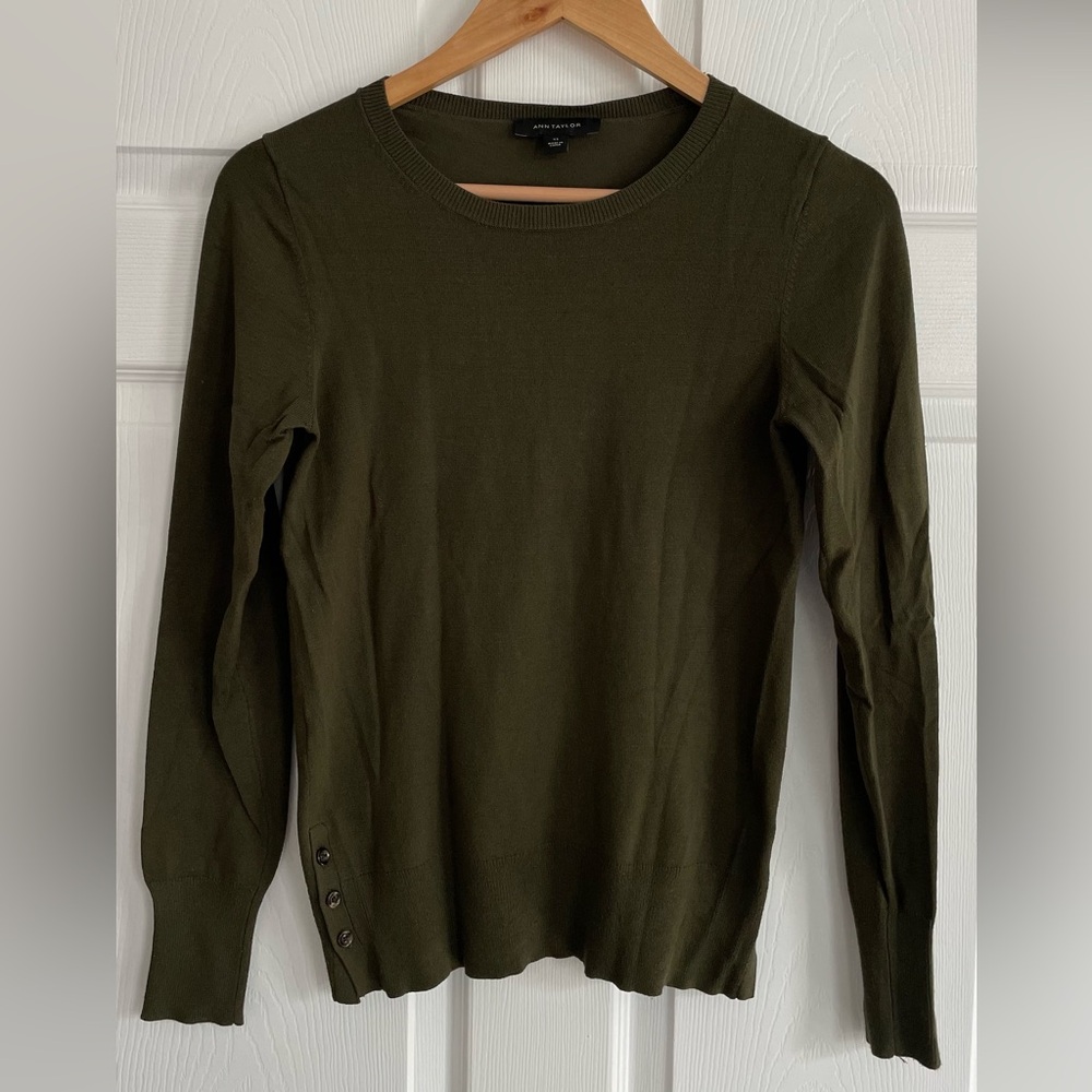 Ann Taylor Long Sleeve Dark Olive Green Size XS